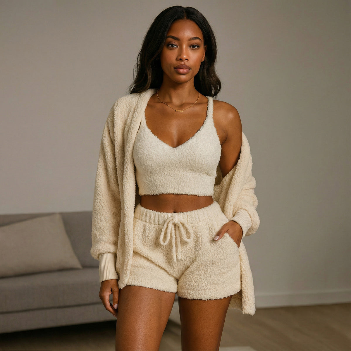 Vantasia Soft Lounge Set | Dreiteiliges Plüsch-Set aus Shorts, Top und Jäckchen