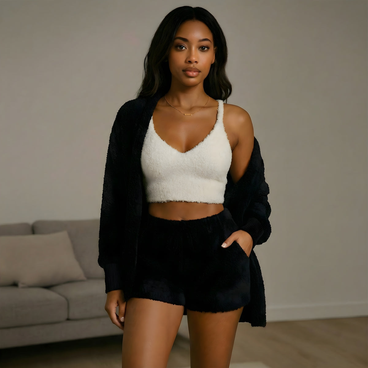 Vantasia Soft Lounge Set | Dreiteiliges Plüsch-Set aus Shorts, Top und Jäckchen